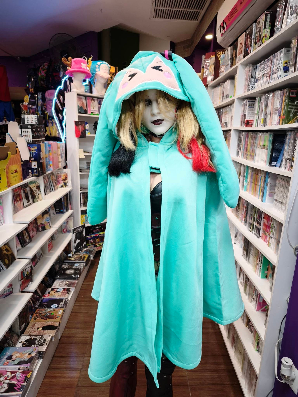 Capa con Gorro Hatsune Miku