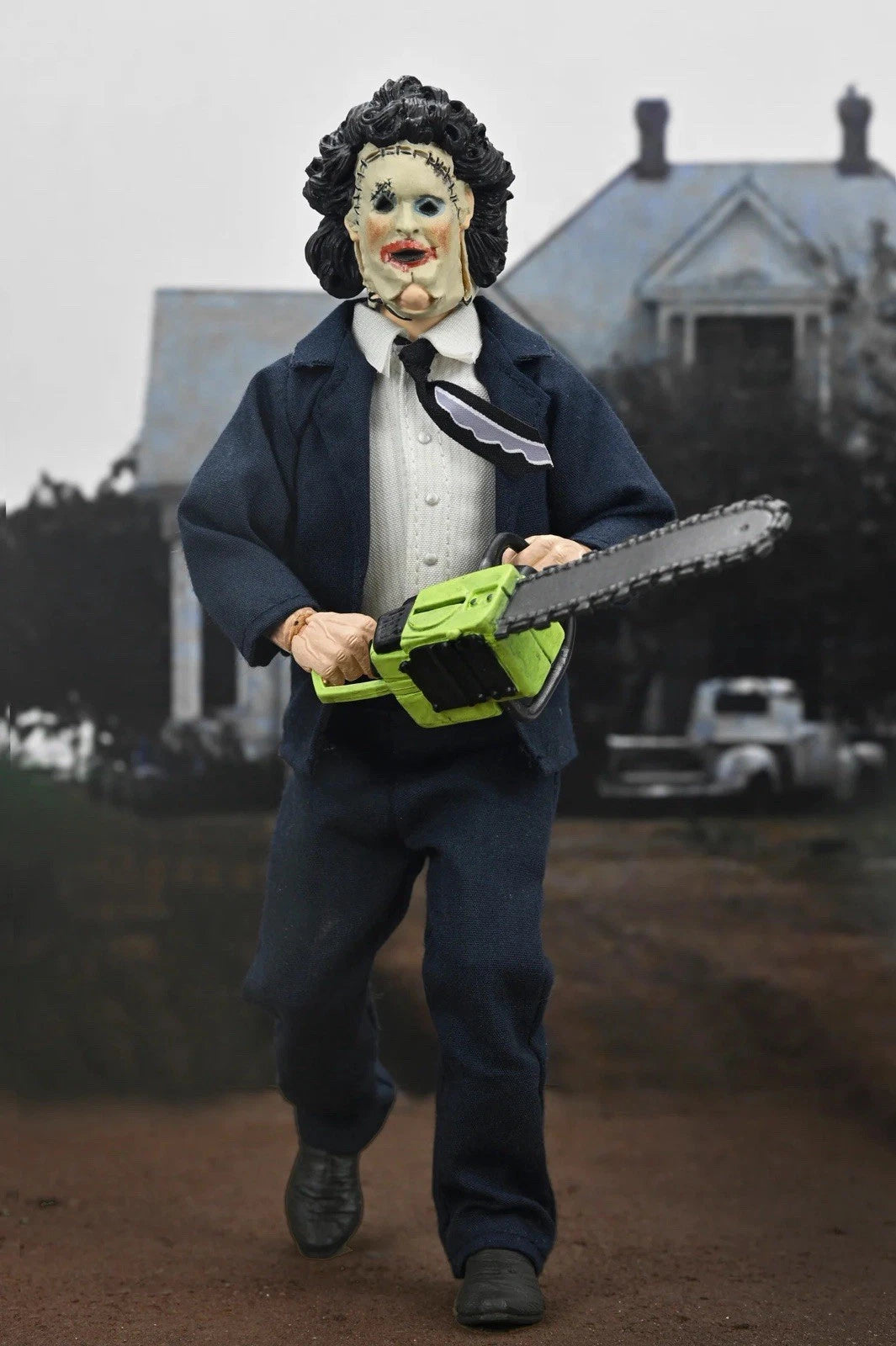 NECA - Texas Chainsaw Massacre Leatherface with Pretty Woman Mask 50th Anniversary